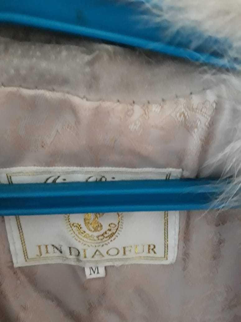 Продам песцовую жилетку. Мех натуралка