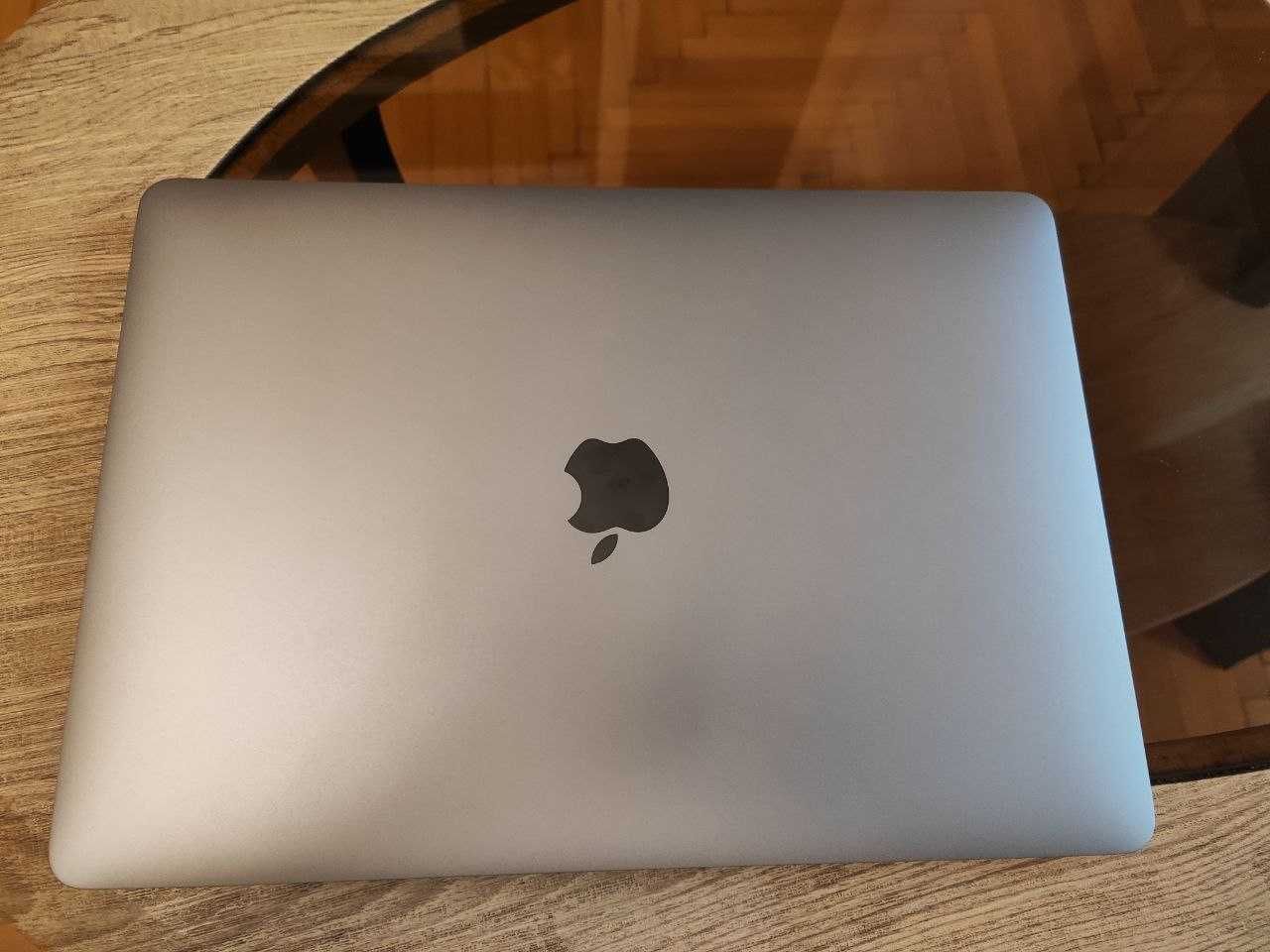 MacBook Air M1 16/256gb 87% аккумулятор space gray