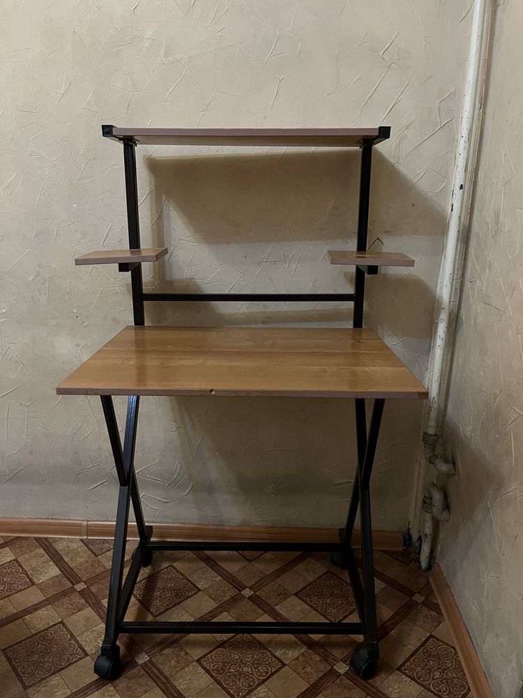 стол для компьютера