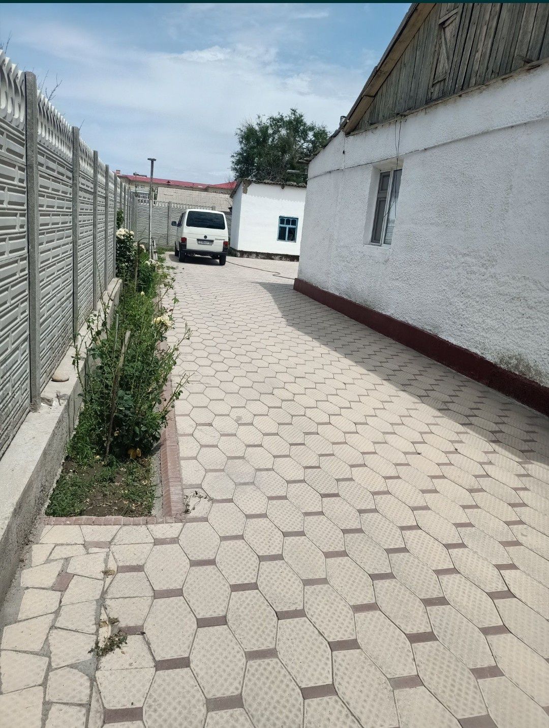 Үй сатылады, Аса ауылы