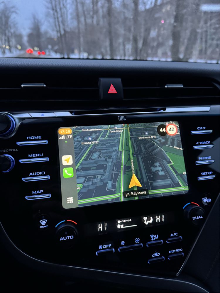 CarPlay на camry 70