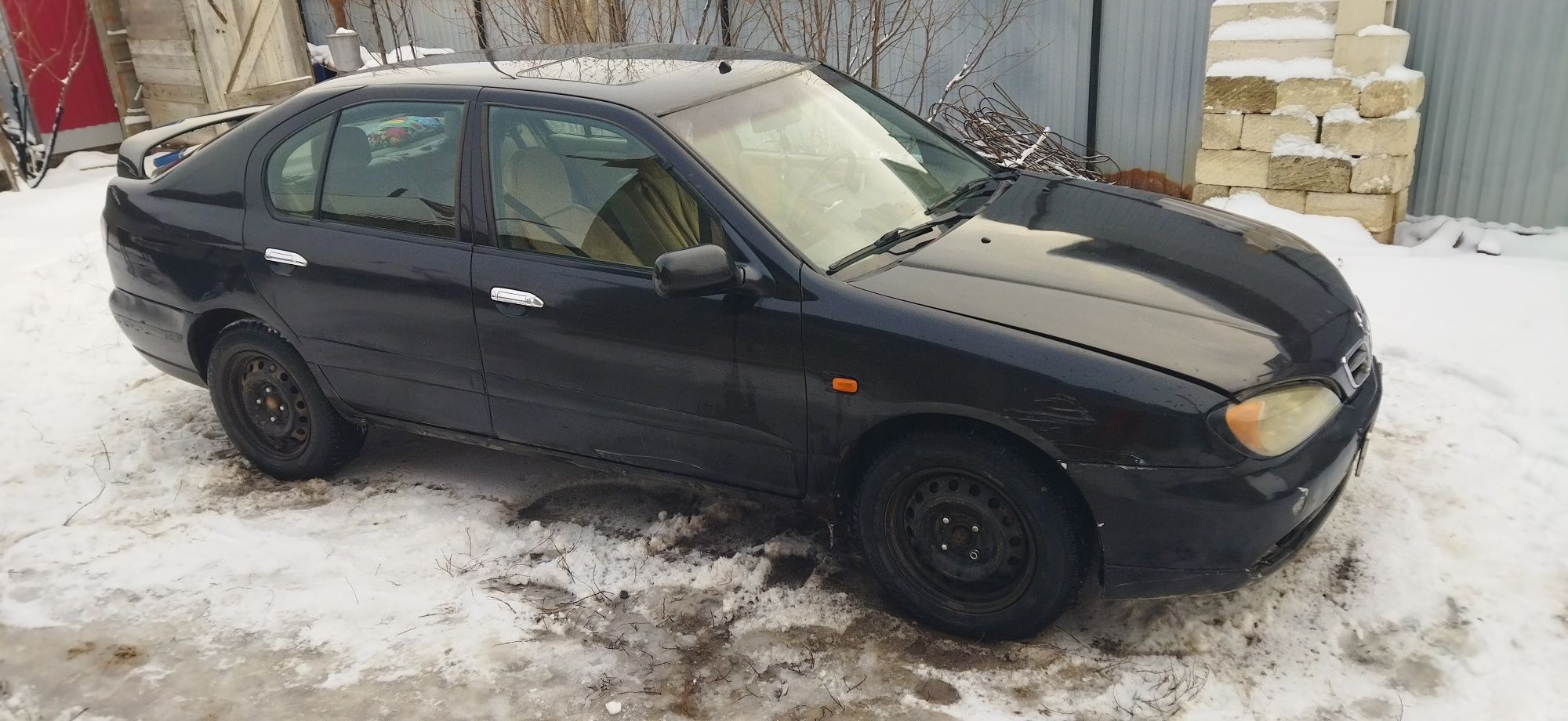Продам Ниссан примера р-11 рестайлинг ,2001 г.в, объем 2 литра.