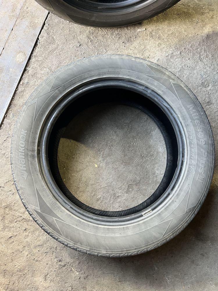 Hankook 225/55/17