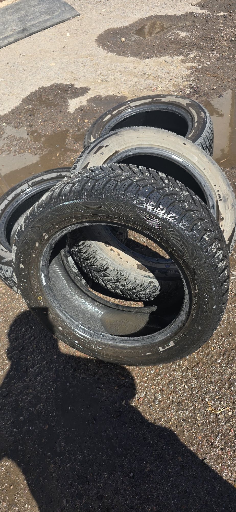 TOYO  225/55/17 почти новая зимняя резина