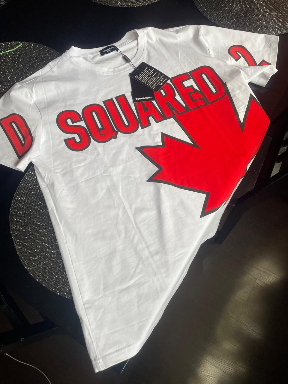 Футболка DSQUARED 2  (новый 52размер)