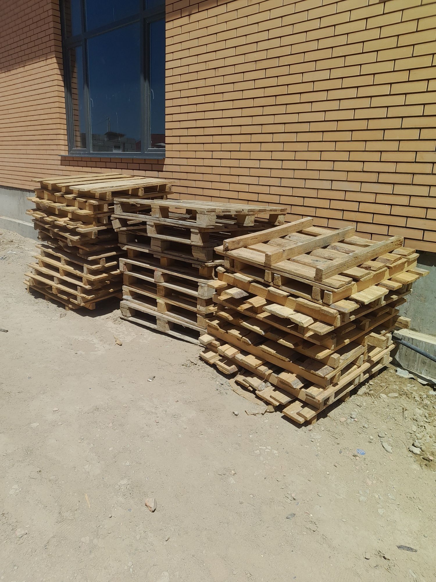 Продам  деревянные поддоны