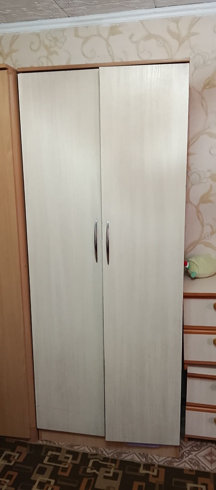 Срочно продается мебель в связи с переездом