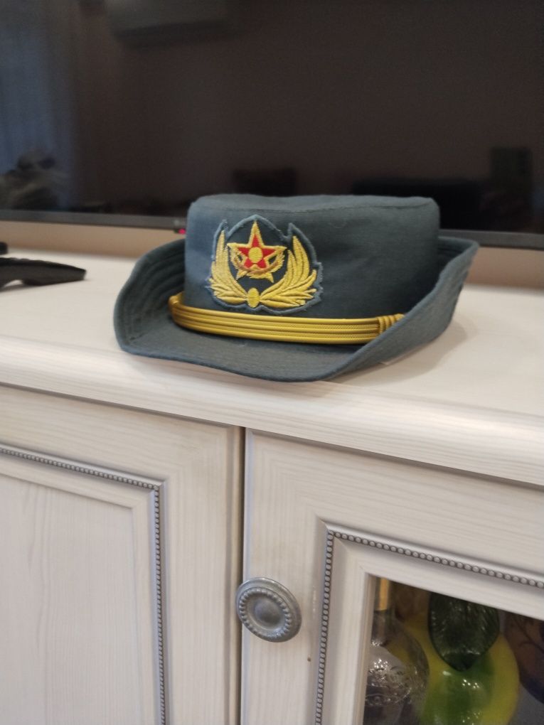 Шляпа военная. МО РК
