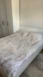 Продам спальную кровать и 2 тумбы 160*200