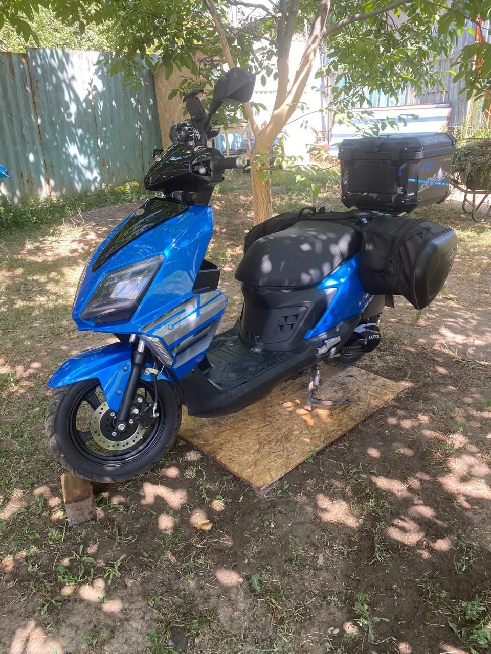 Продам мопед Raptor.