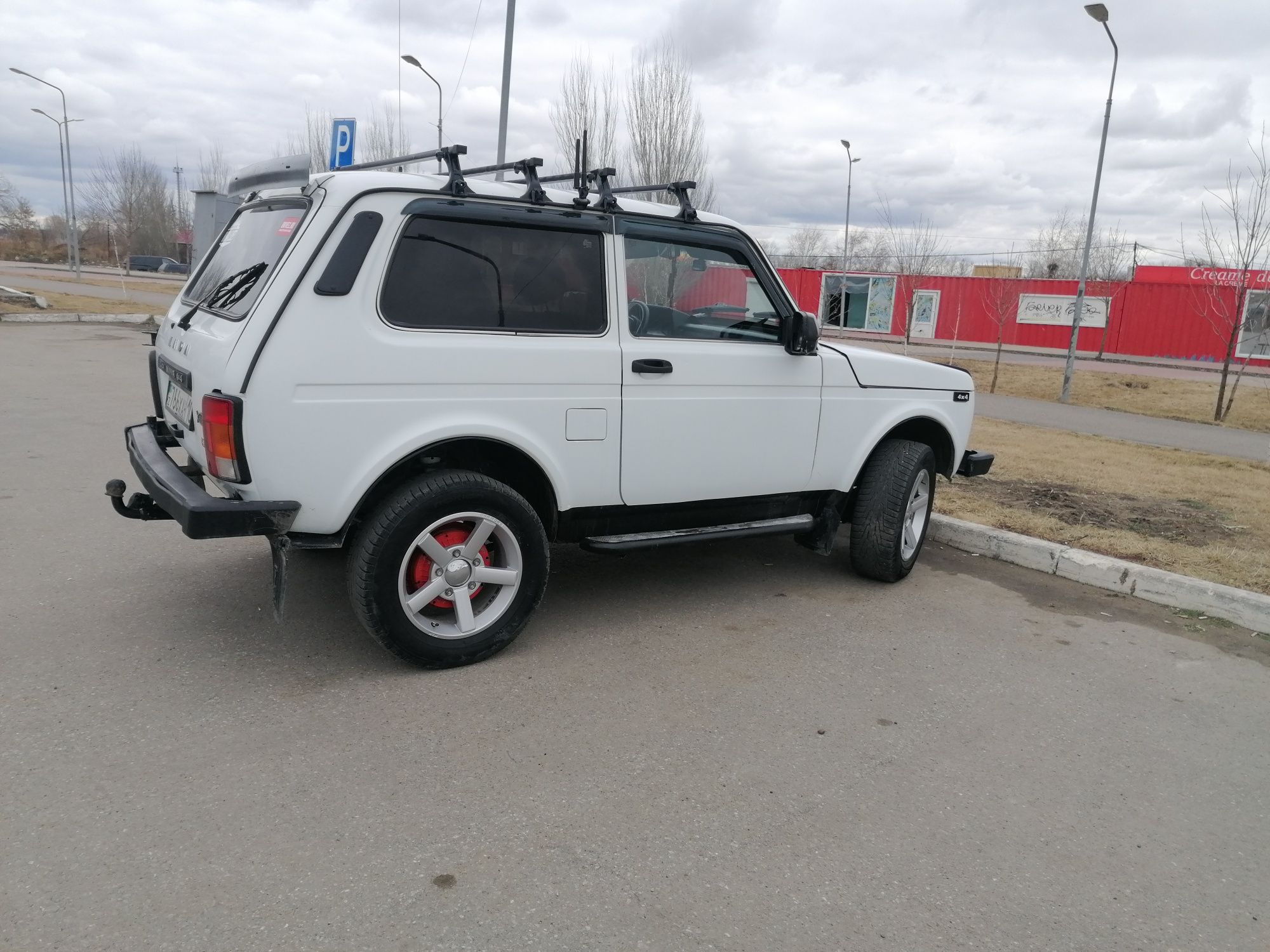 Продам авто Нива 21214