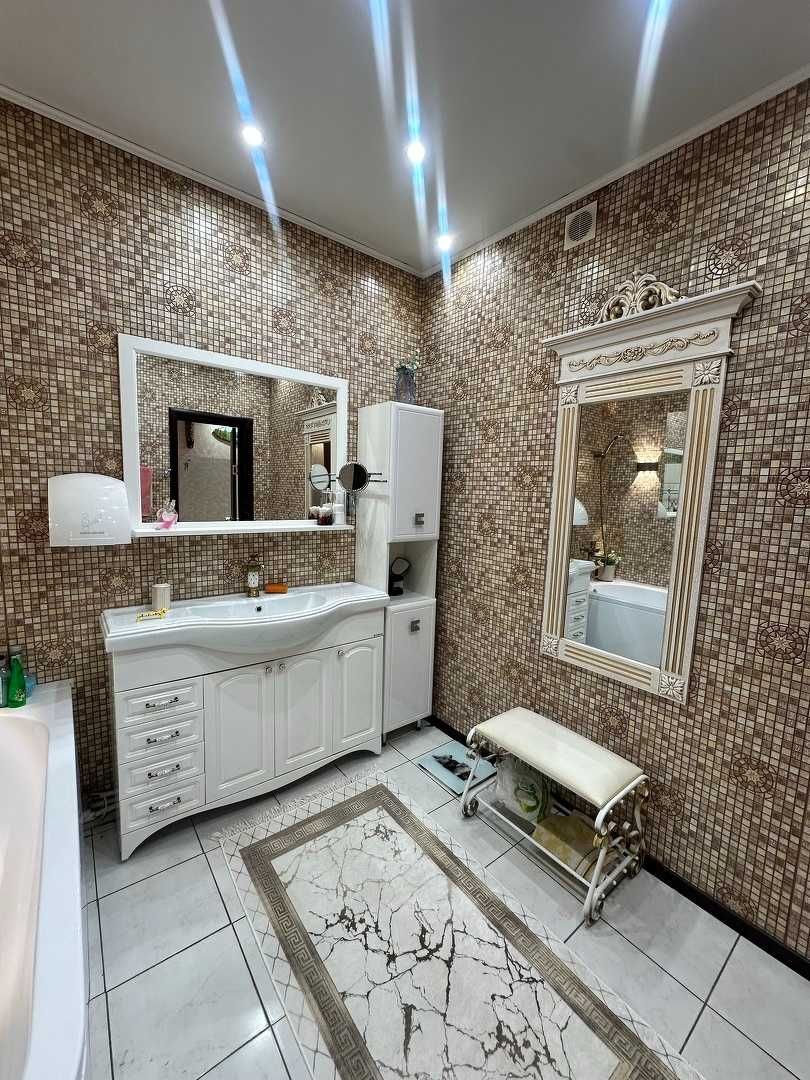 Продается шикарный 2 этажный дом в п. Заречный