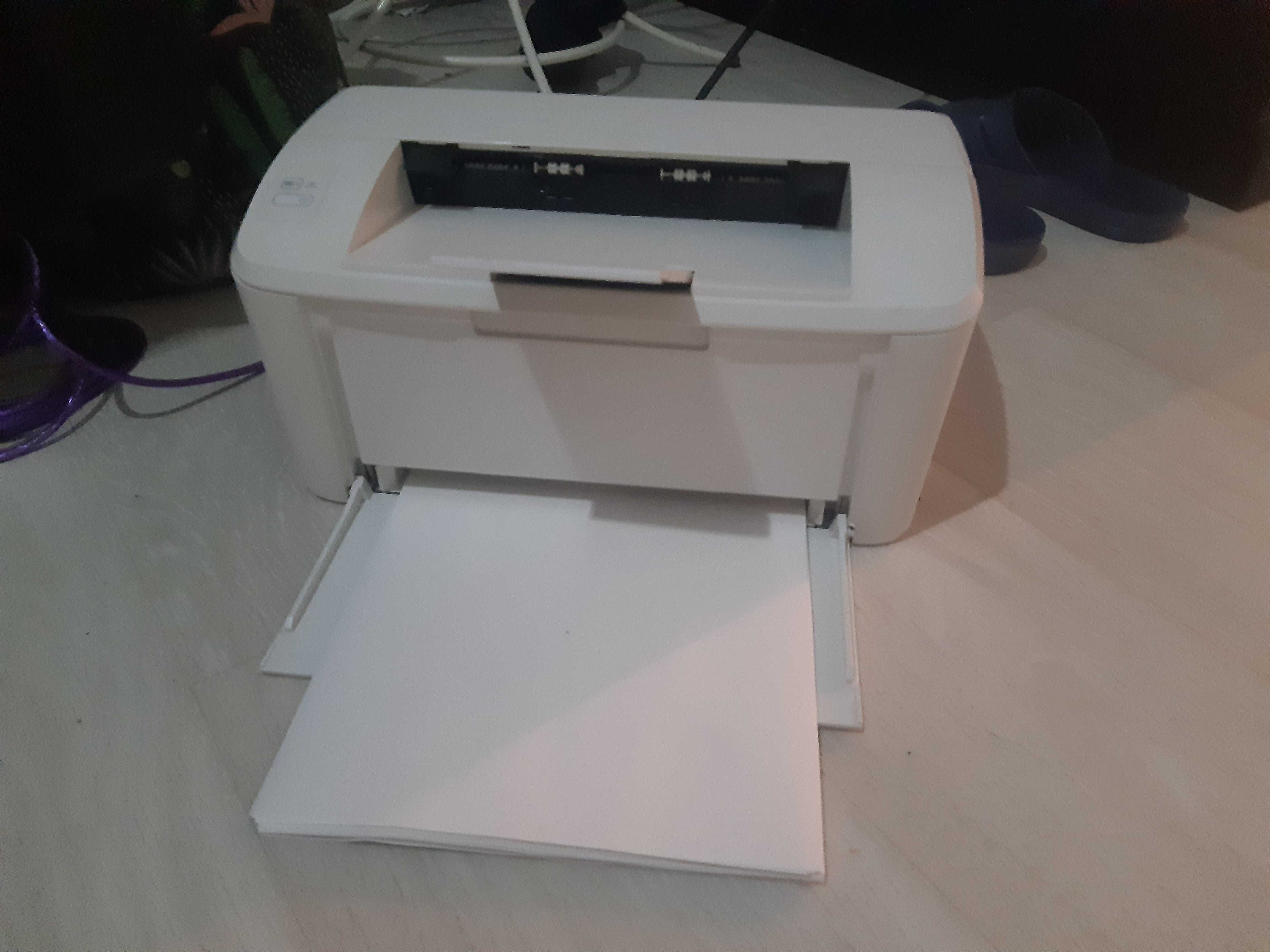 Принтер HP LaserJet Pro M15a