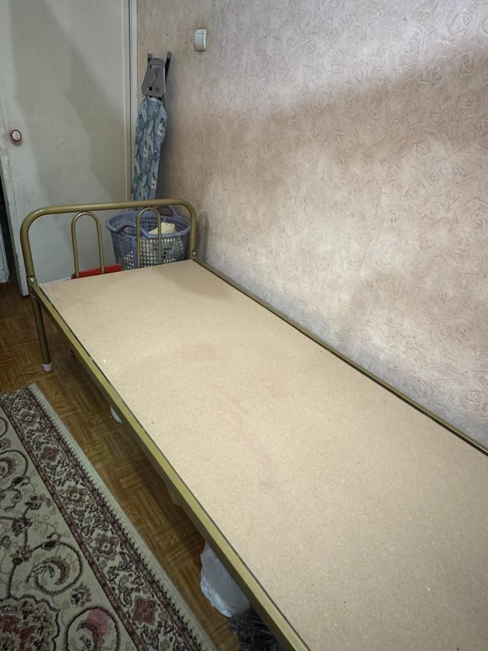 Продам кровать  не дорого