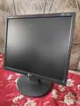 Продам монитор в рабочем состоянии 17 LG за 5000