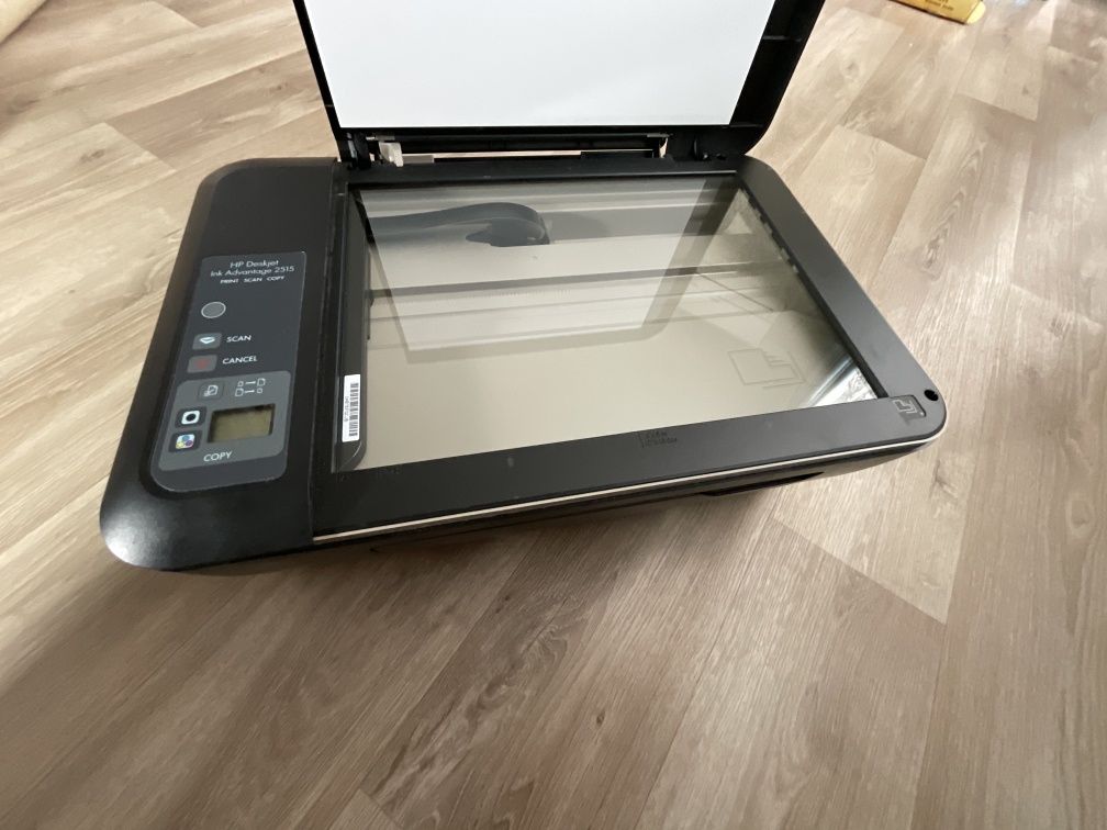 Продаю МФУ HP Deskjet Ink Advantage 2515