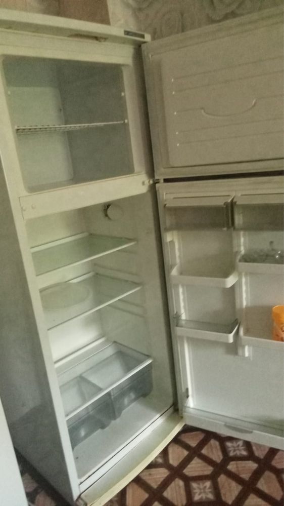 Продам холодильник