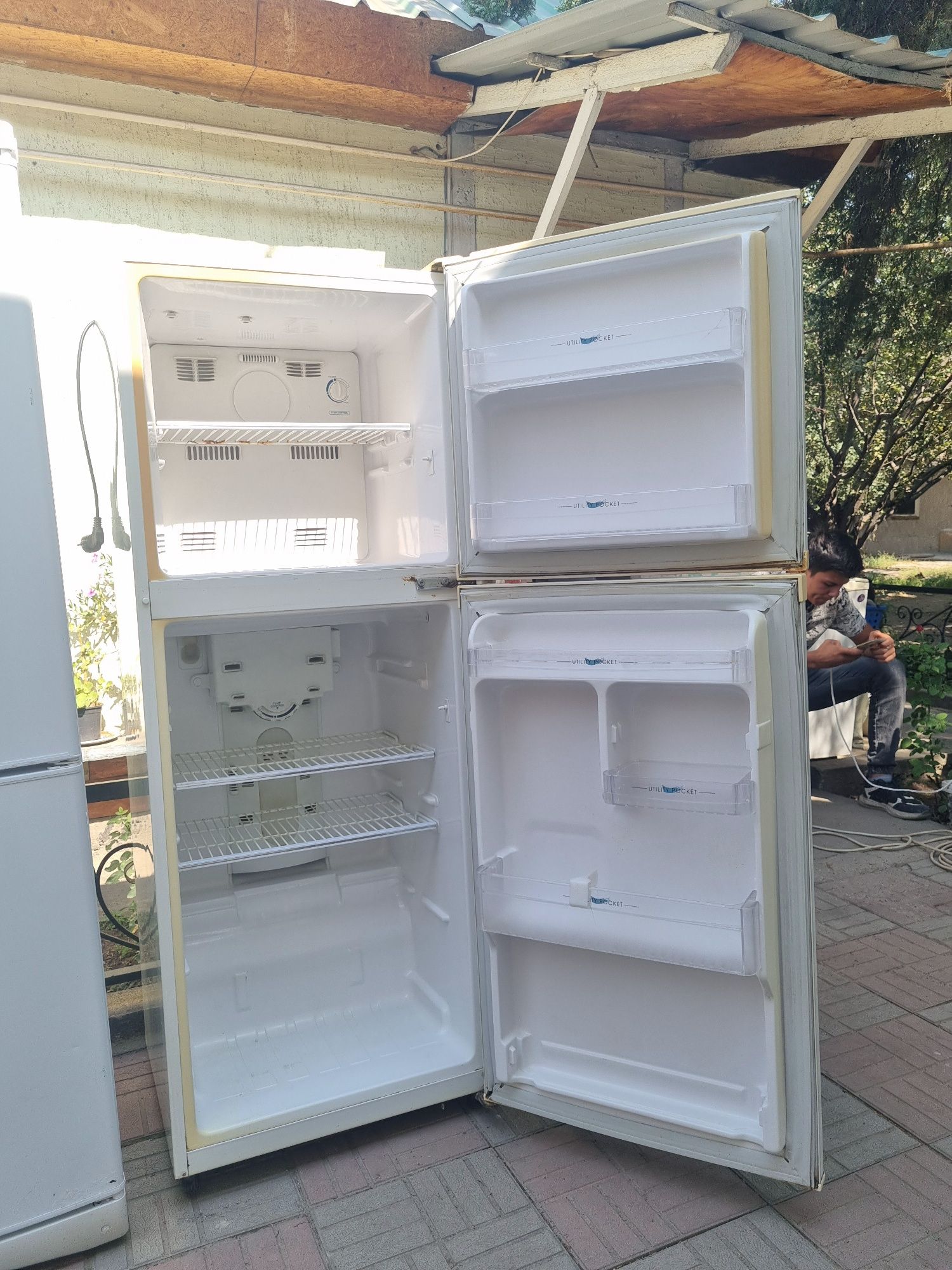 Холодильник SAMSUNG