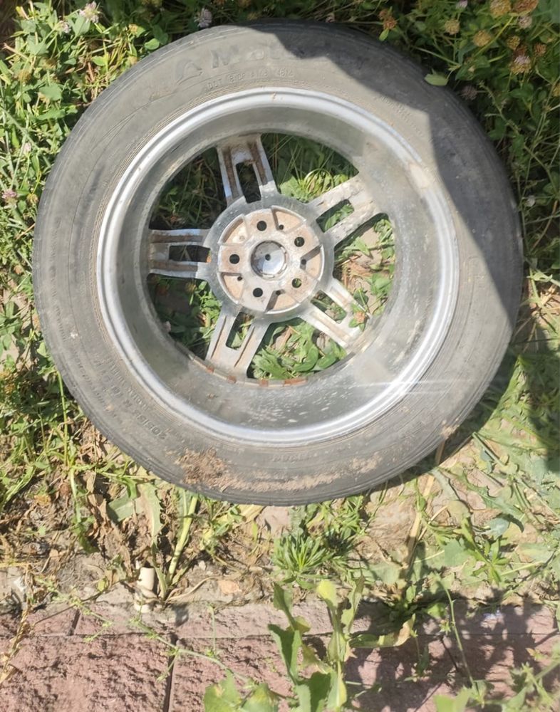 Продам диск с резиной 205/55/16