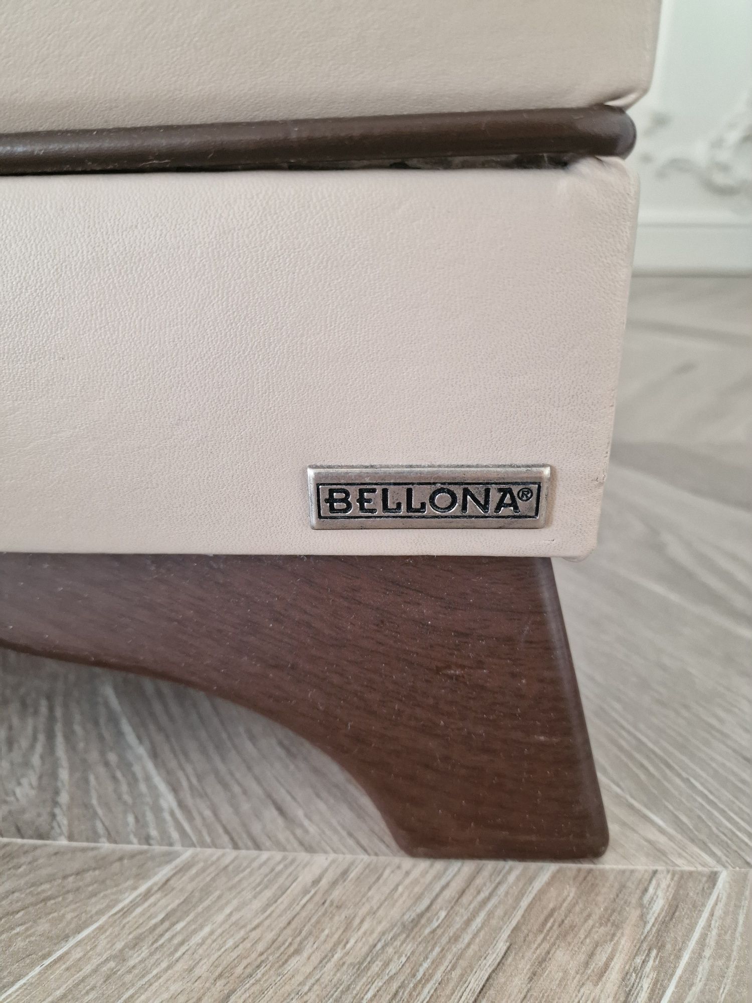 Продам диван Bellona и 2 кресла