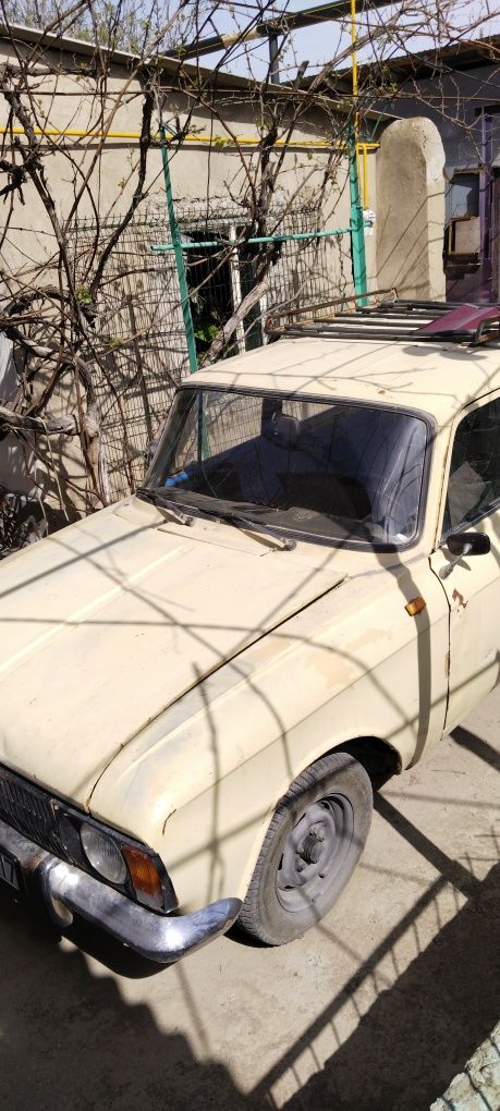 Москвич хороший кузов отличный