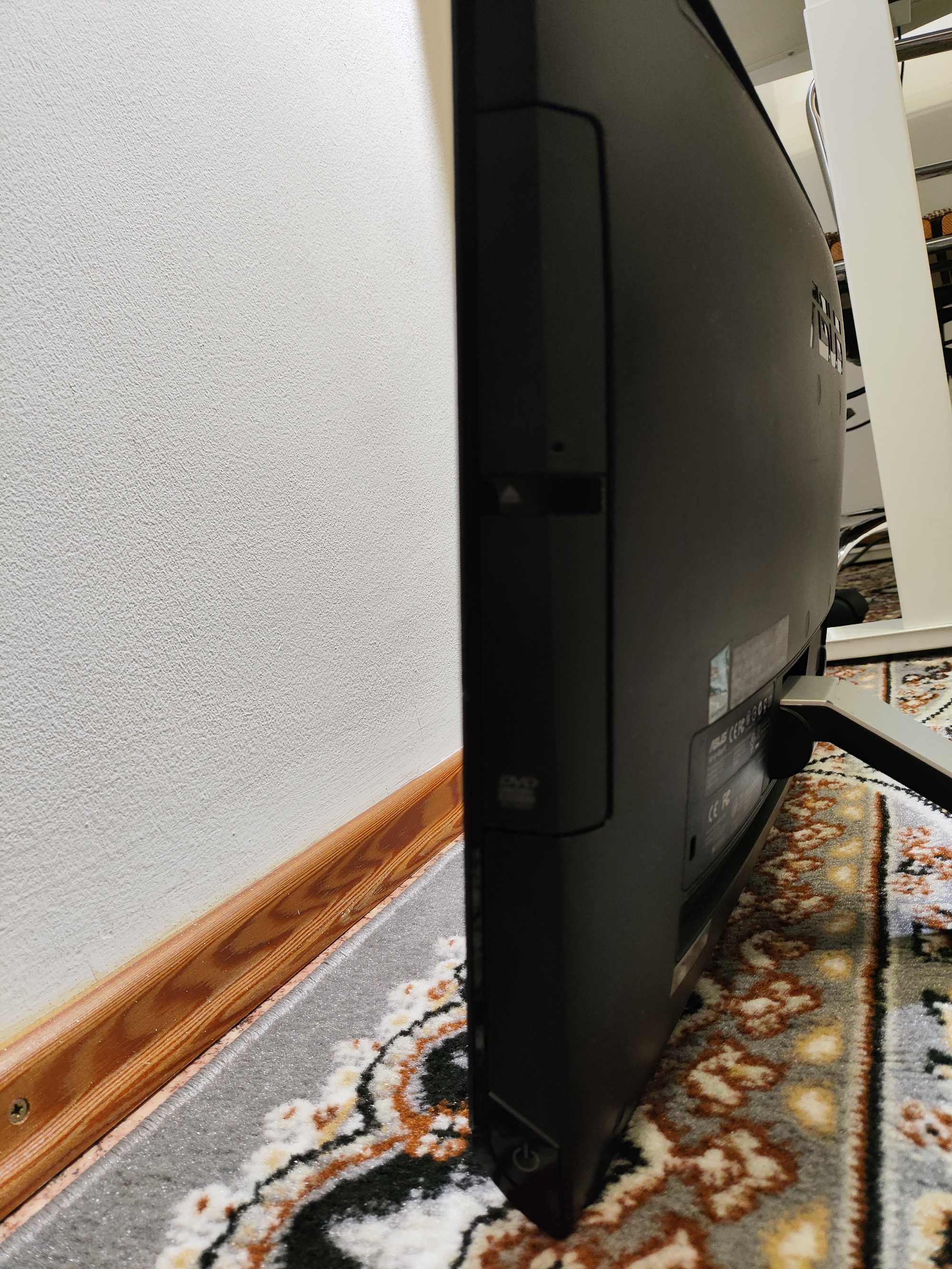 Моноблок ASUS ET-2221A
