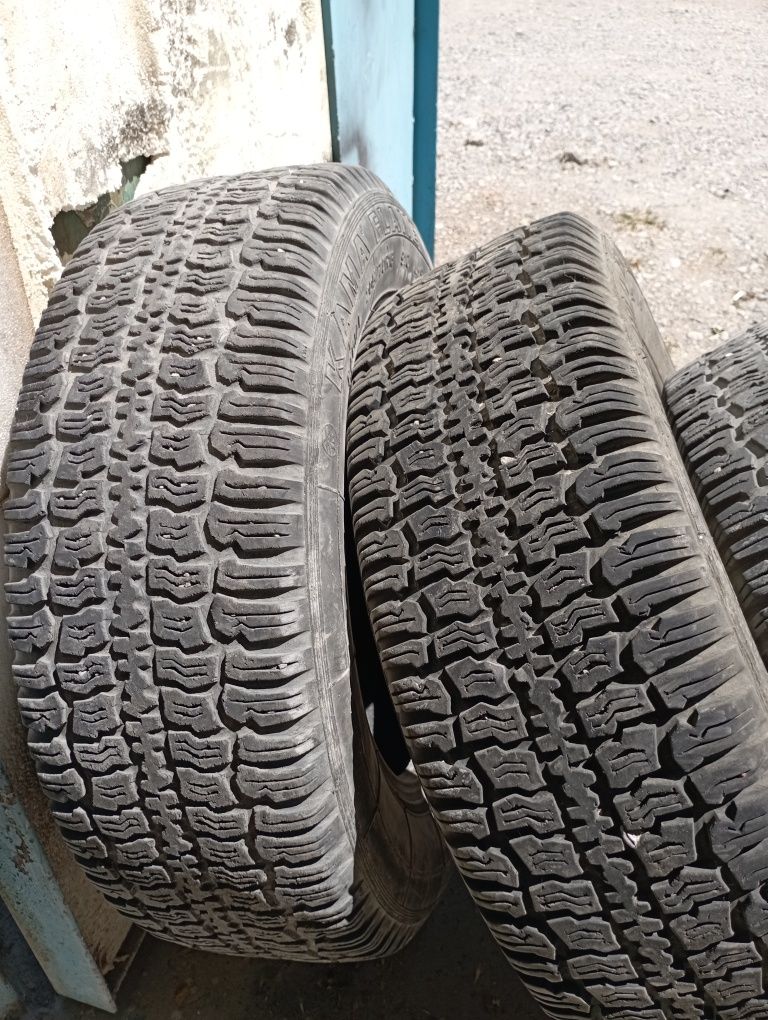 Продам шины 205/70 R16