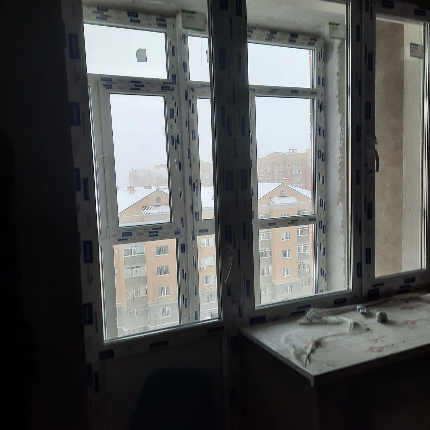 Срочно продам  новый жк  3 стекло пакет