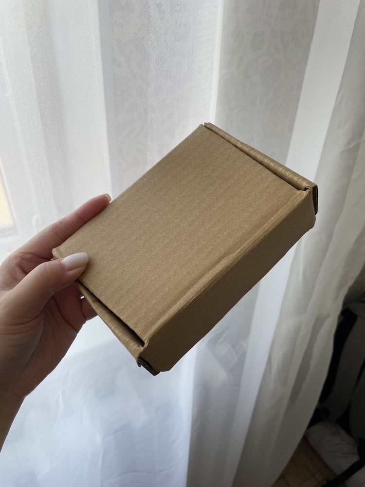Продам подарочные коробки 15*10*4