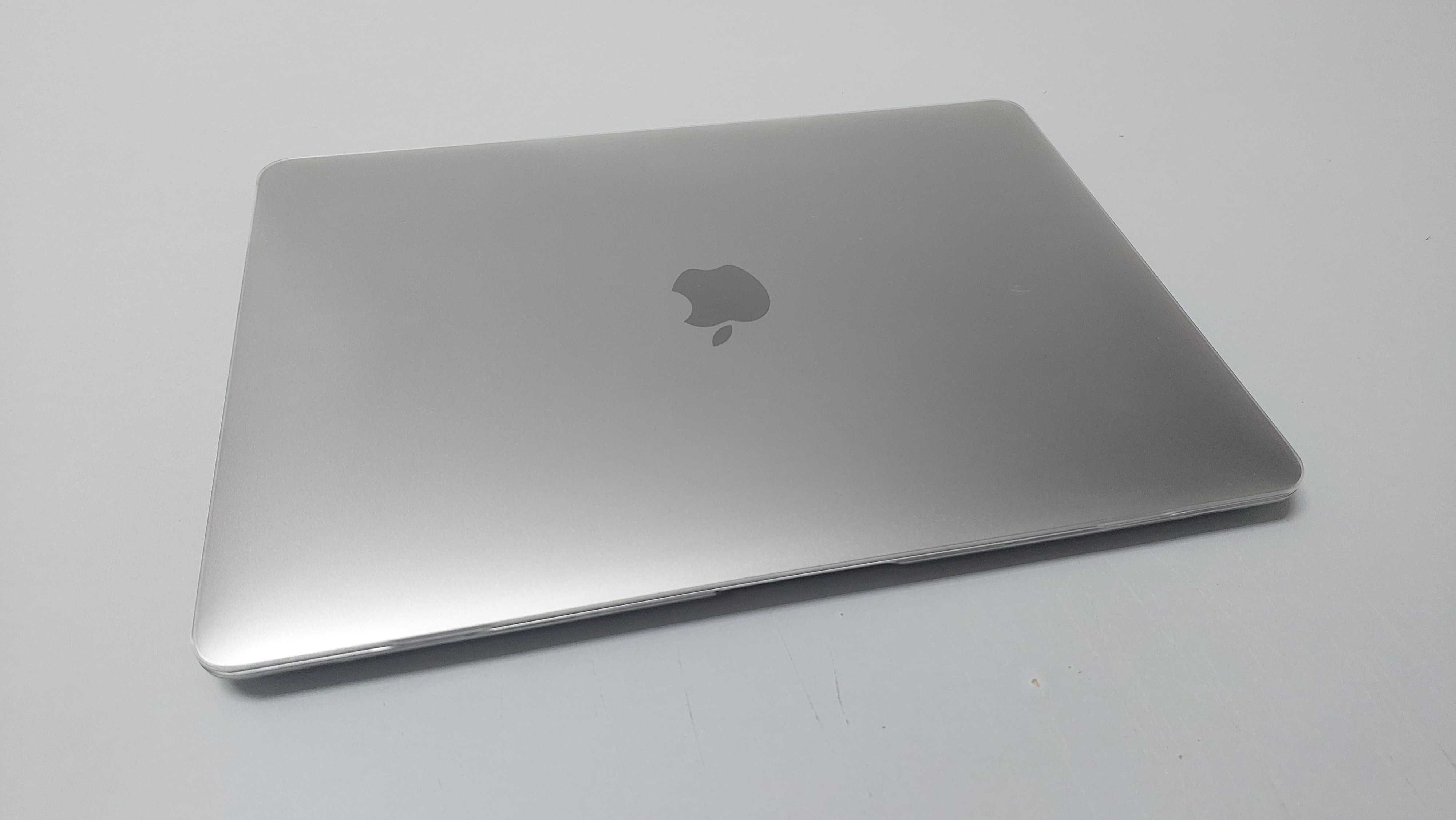 Apple macbook air 13 2020 m1