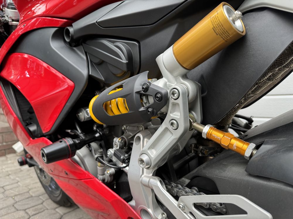 Ducati Panigale v2