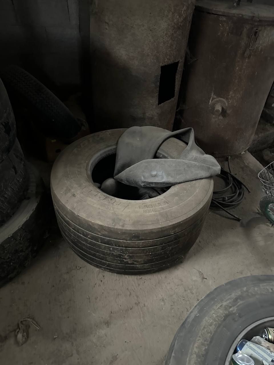 Продам резину от фуры