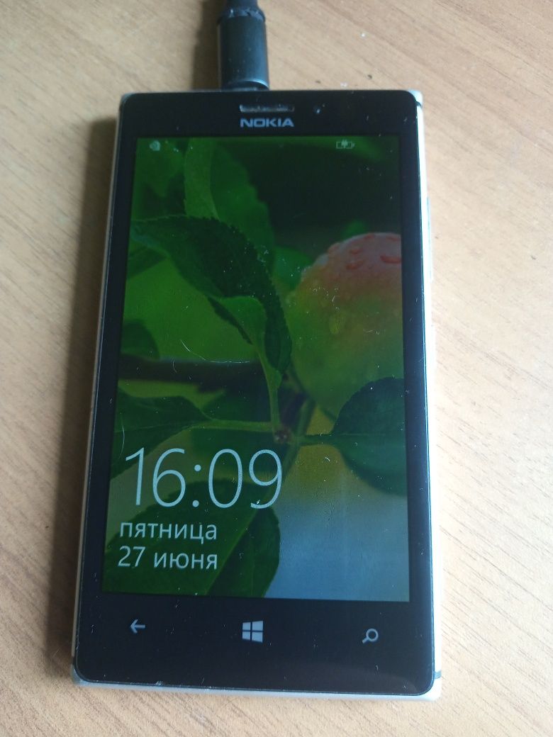 Нокиа люмия 925 в хорошем состоянии