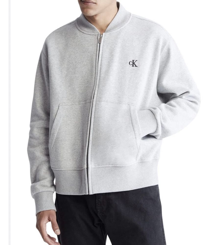 Бомбер Calvin Klein новый с бирками размер M ( на 48-52 р.)