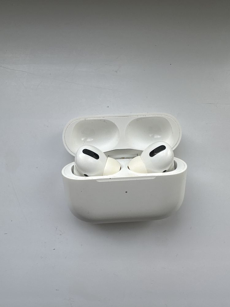 AirPods PRO беспроводные наушники