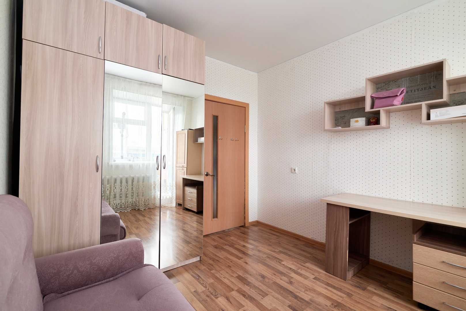 В продаже 2 ком студия в центре левого берега