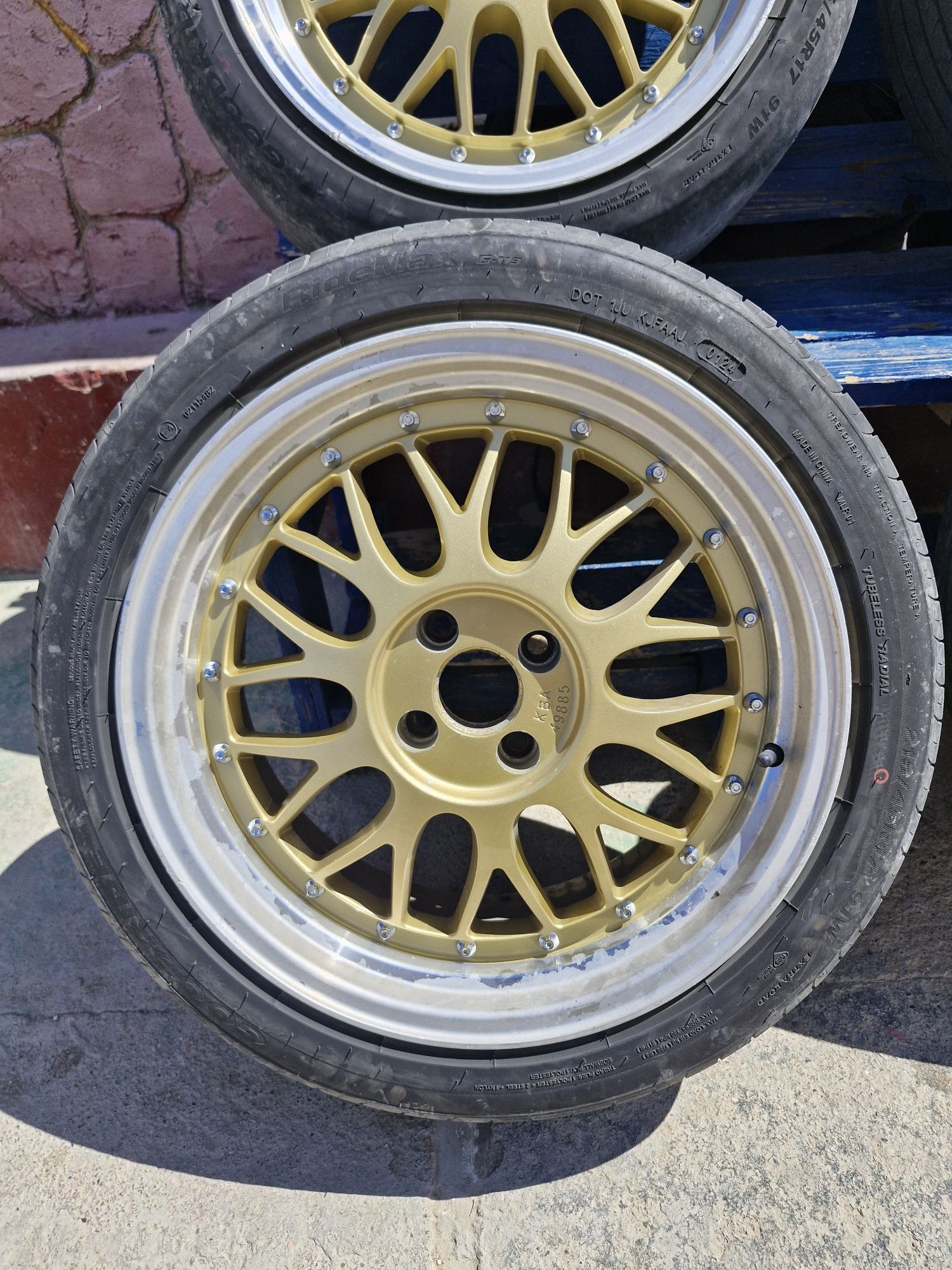 Диск литые BBS...