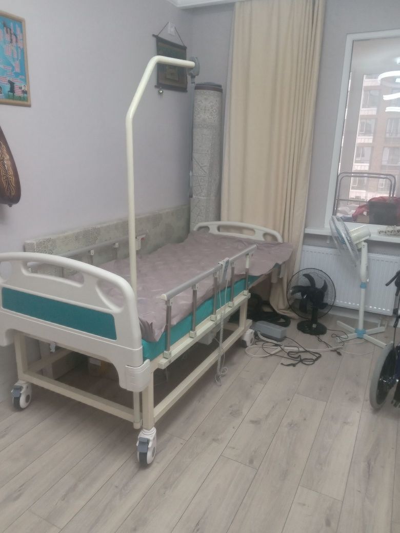 Продам медицинскую кровать