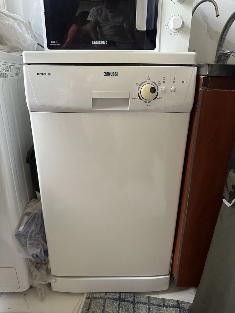 Zanussi ZDS 2010