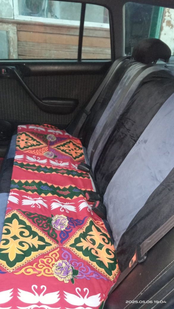 Продам тайота Карина е