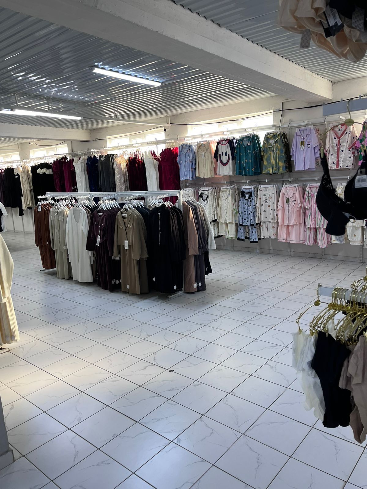 Сдам в аренду помещение в ТЦ Байбек