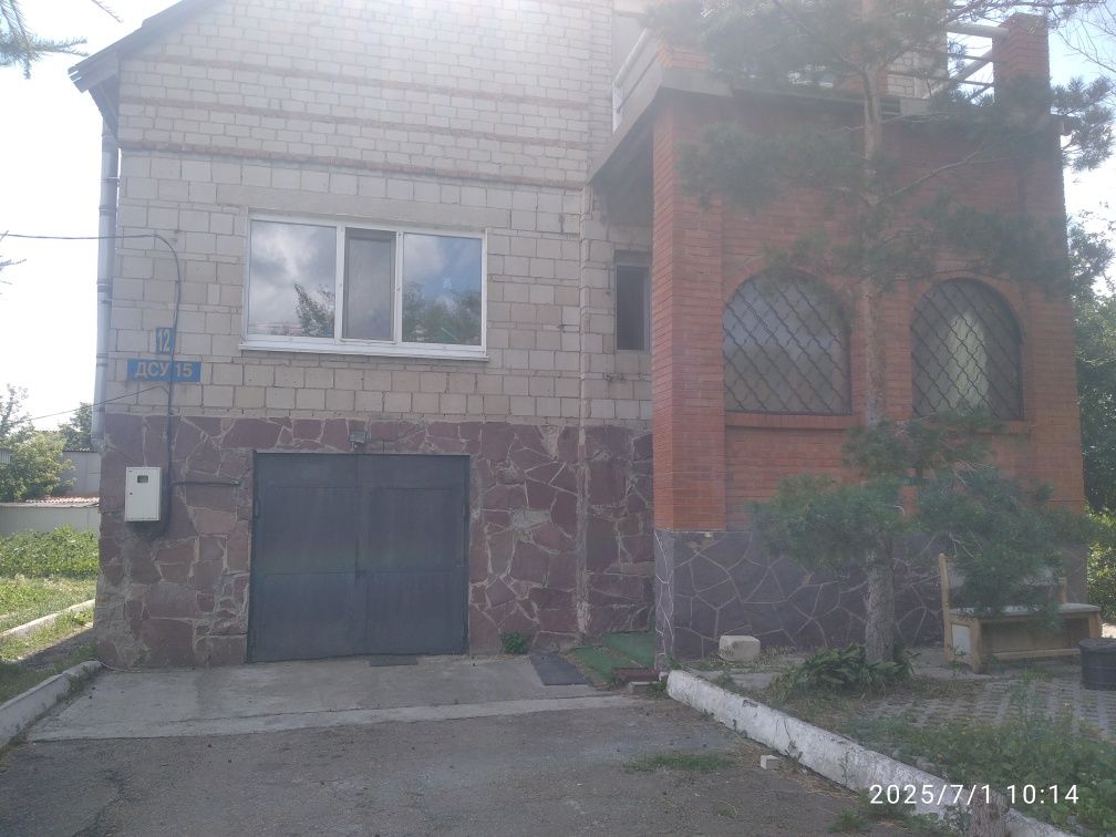 Продается коттедж на берегу озера
