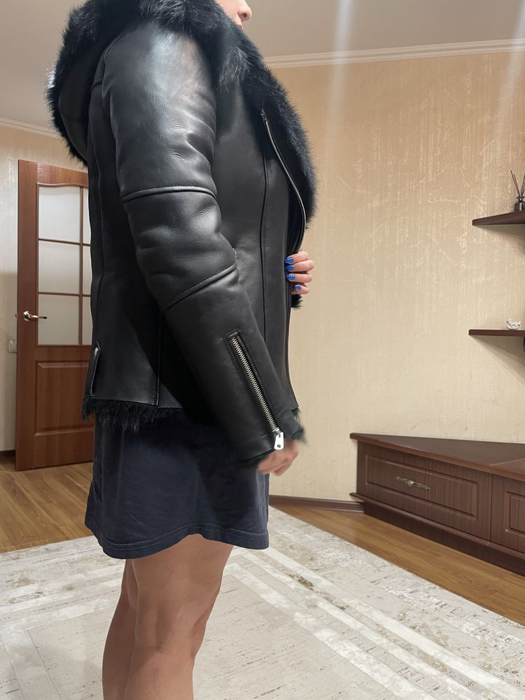 Продам дублёнку женскую