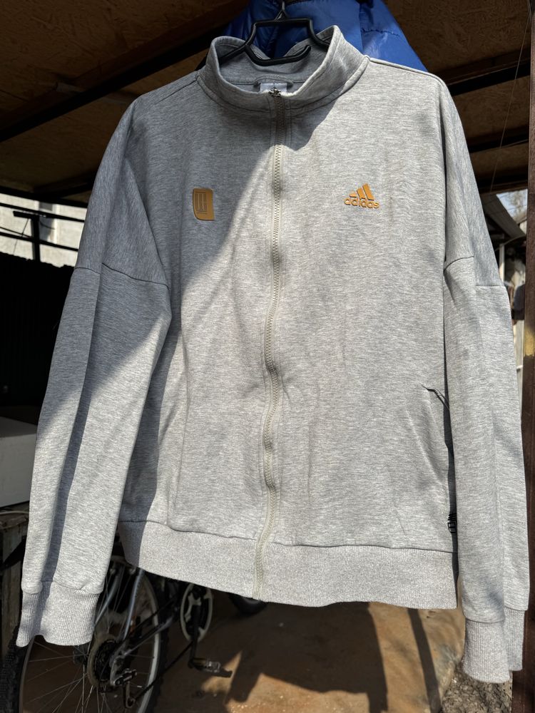 Толстовка Adidas L size