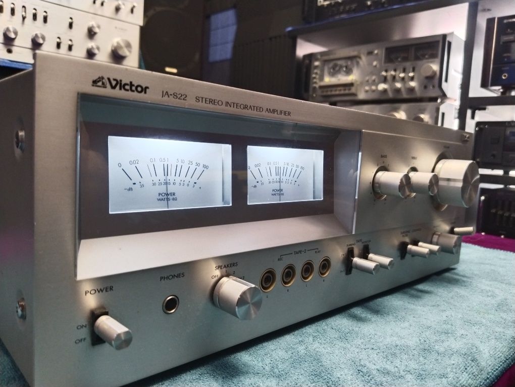 JVC/VICTOR JA-S22 стерео усилитель