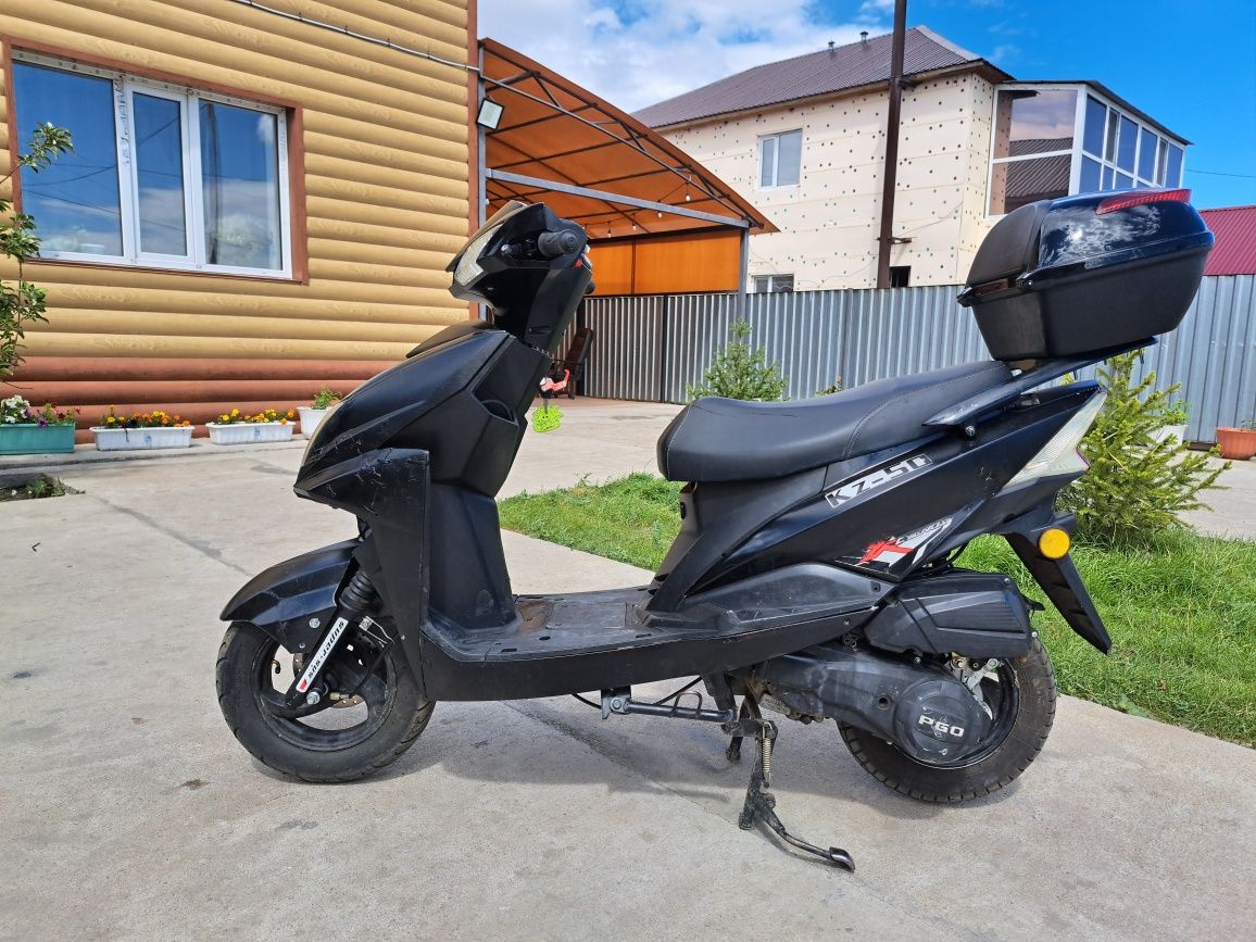 Скутер cygnos 49.9см³