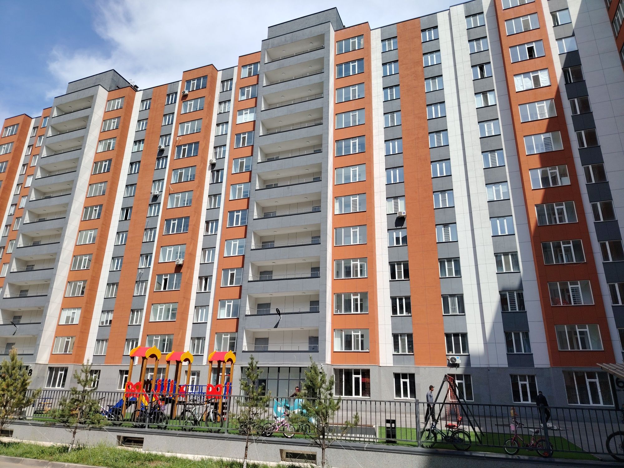 Продам квартиру пересечение Улы Дала и Нажмединов