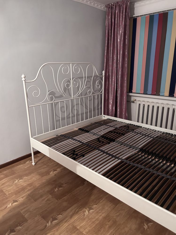IKEA Кровать 160*200 почти новая