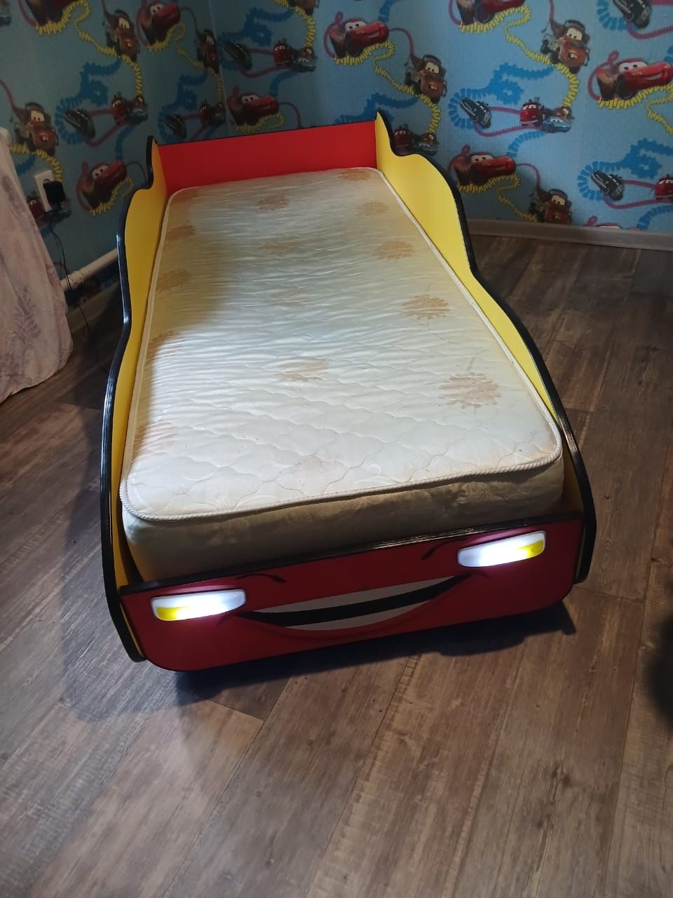 Продам детскую кровать