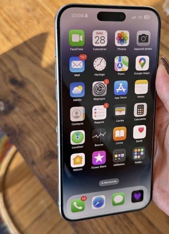 Продам Айфон 15 про макс dual Sim